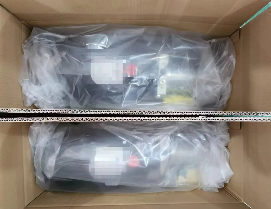 Bàn nâng kéo điều chỉnh để dễ dàng truy cập vào xe và kho 3