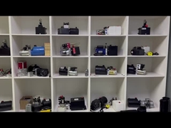 Bàn nâng kéo điều chỉnh để dễ dàng truy cập vào xe và kho